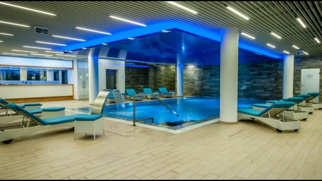 Апартаменти Pentahouse Mountain Belle Vue Пояна-Брашов Екстер'єр фото